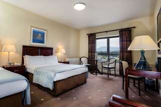 Отель The Kenmare Bay Hotel & Leisure Resort Кенмэр Улучшенный двухместный номер с 1 кроватью или 2 отдельными кроватями-1